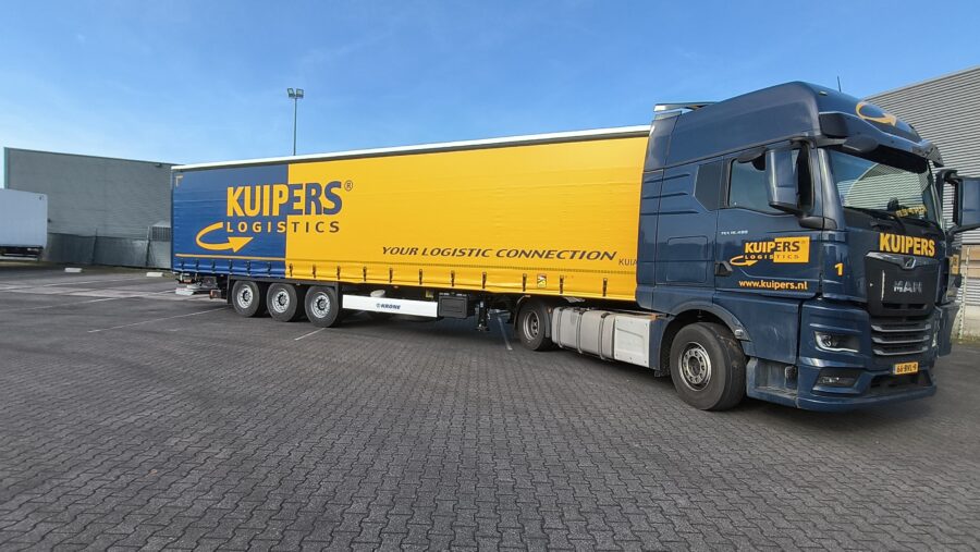 Gloednieuwe Krone Profi Liner HP 400 trailer met klep van Kuipers Logistics